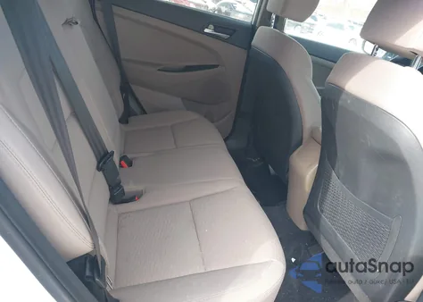 2021 Hyundai Tucson Value z USA, uszkodzony, nr VIN KM8J3CA47MU292559